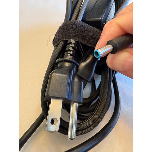 Genuine HP OEM 740015-004 Power Adapter Charger 45W Chromebook - Picture 4 of 5